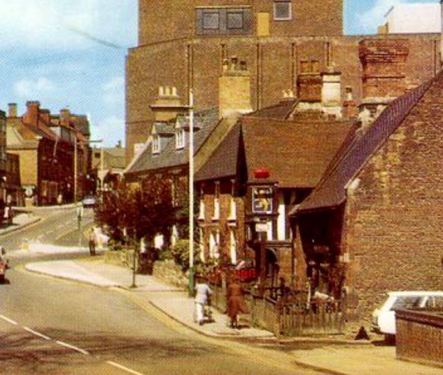 Golden Lion, Wellingborough