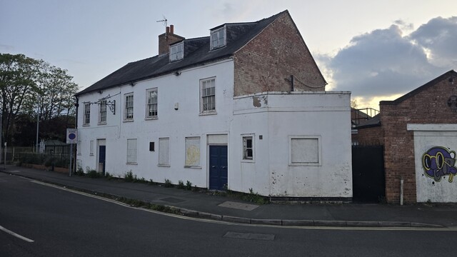 Bowling Green, Newark