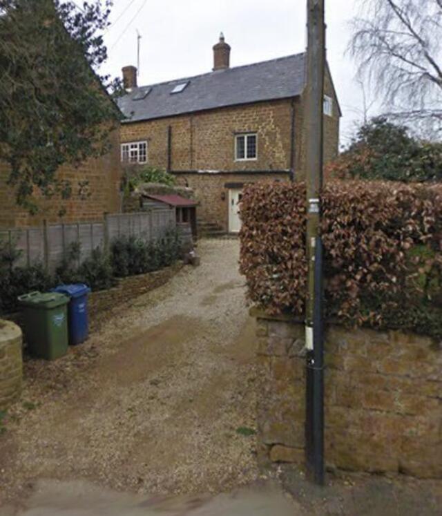 The Blackbird, Hook Norton