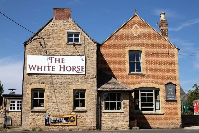 White Horse, Stonesfield