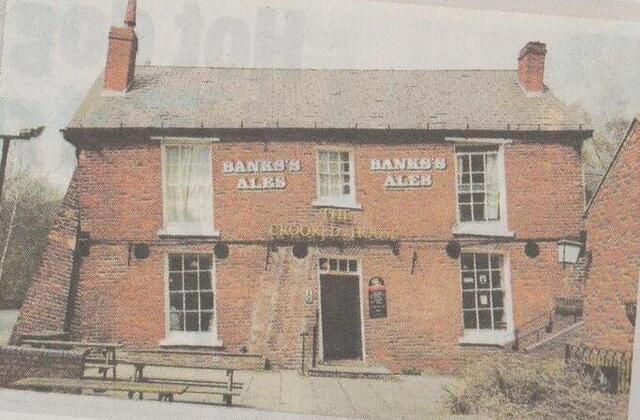 Crooked House, Himley