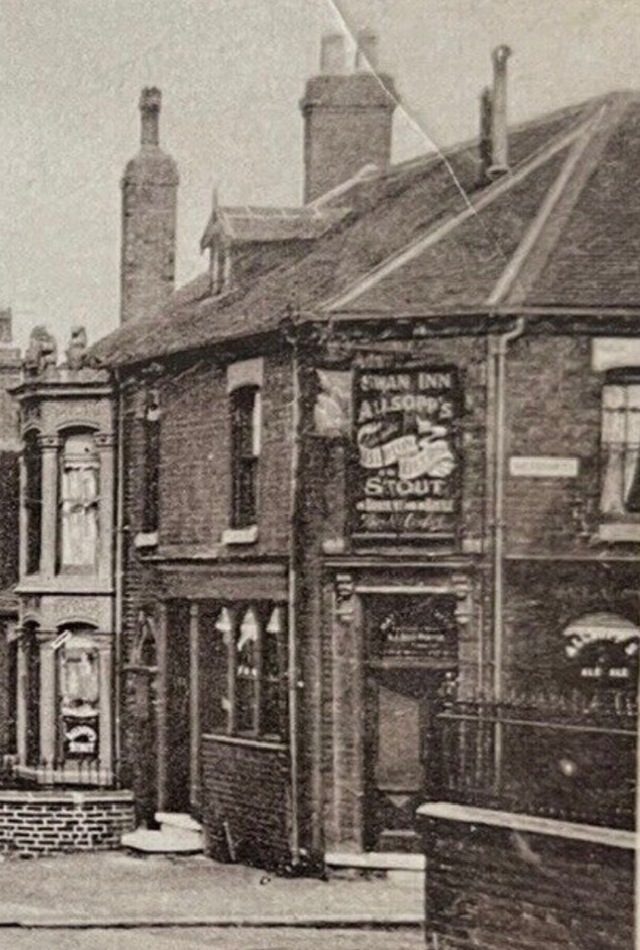 Swan Inn, Stoke