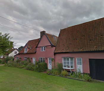 Fox & Hounds, Redgrave