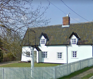 Half Moon, Redgrave