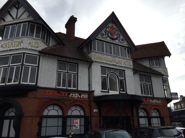 Swan & Sugarloaf, Croydon
