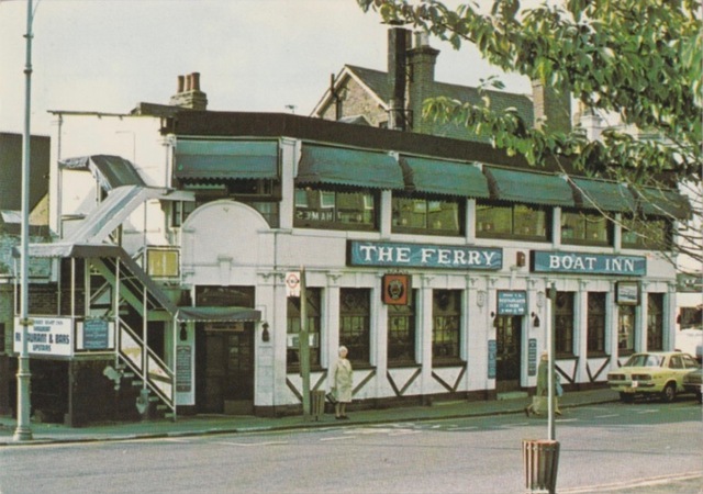 Carnarvon Castle, East Molesey