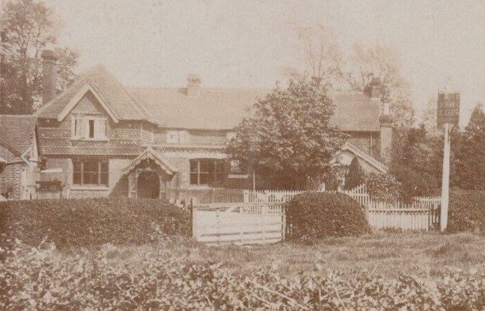 White Lion, Lowfield Heath