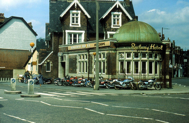 Railway Hotel, Purley Railway Hotel, Purley