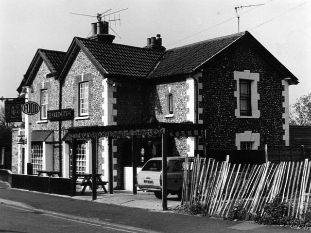 Blackwater Tavern, Sutton