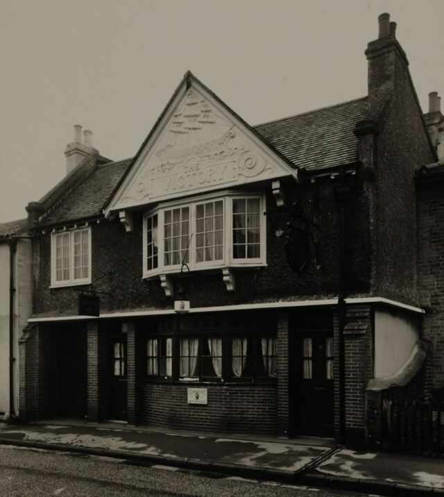 The Victory, Sutton