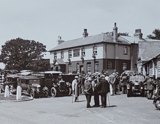 The Crown, Heathfield