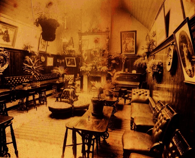 Crystal Palace, Nuneaton