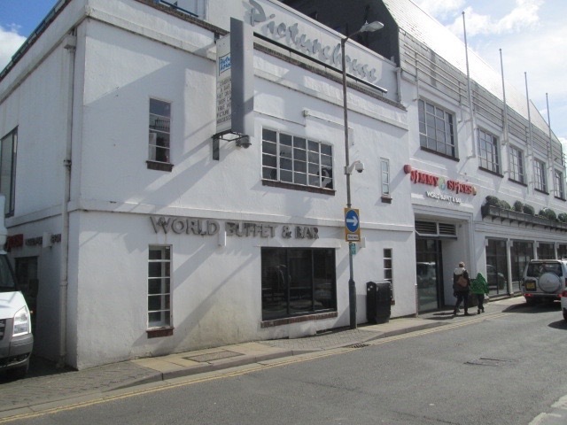 Yates Wine Lodge, Stratford Upon Avon