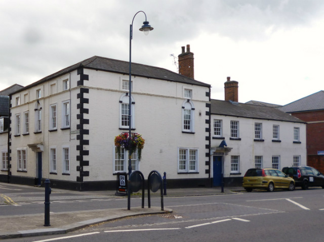 Nags Head, Devizes