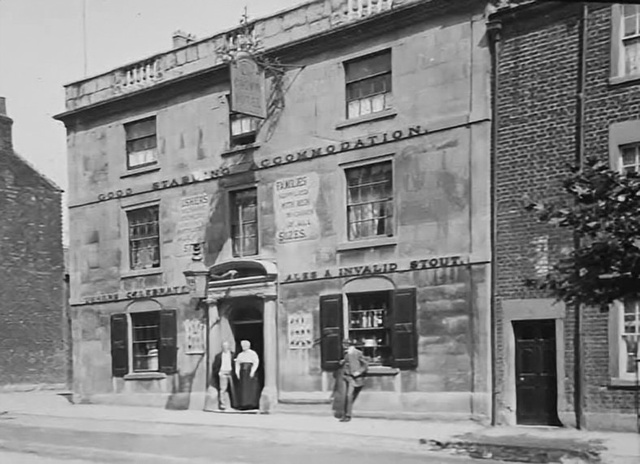 Crown Hotel, Trowbridge