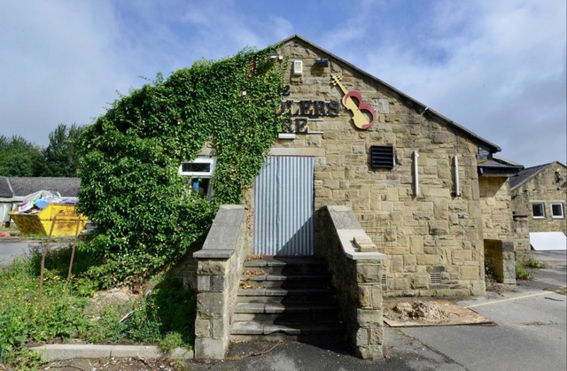 Fiddlers Three, Bradford, BD14 Fiddlers Three, Bradford, BD14